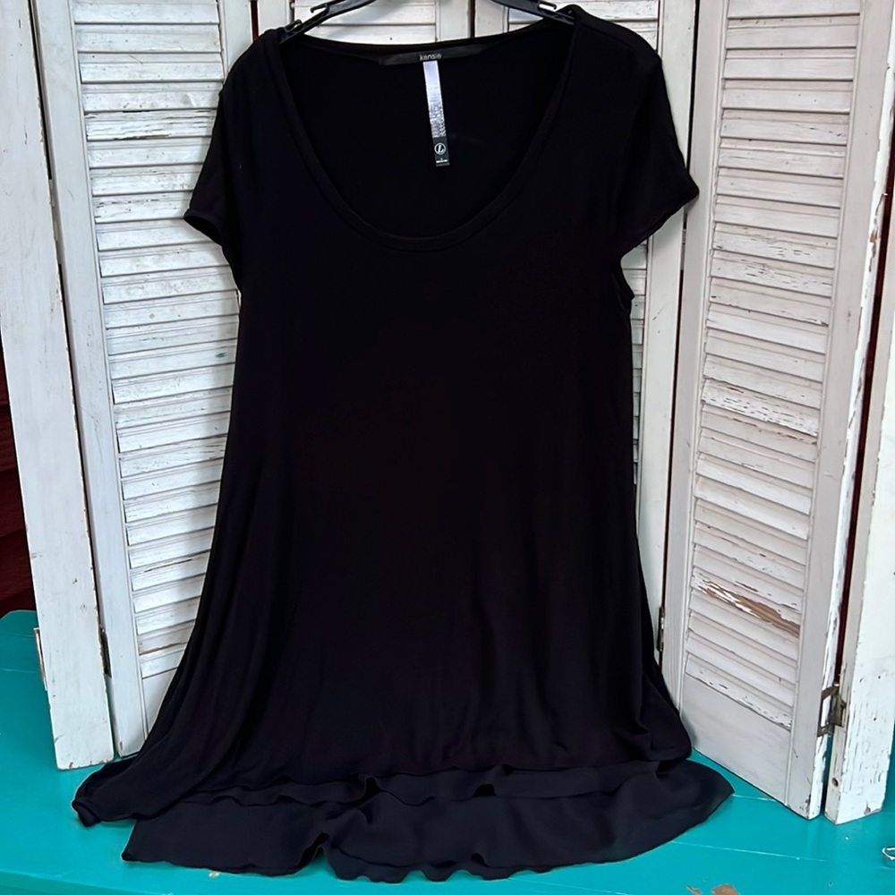 KENSIE black tiered short sleeve tunic dress